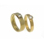 2 Brillant-Ringe GG 750/000 mit einem Brillanten 0,12 ct W/VVS-VS, RG 43 und mit einemPrinzess-