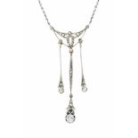 Art Déco Altschliff-Diamant-Collier GG/WG 585/000 mit 3 Altschliff-Diamanten, zus. 0,31 ctW/SI und