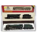 TWO HORNBY 00 GAUGE MODEL RAILWAY BOXED