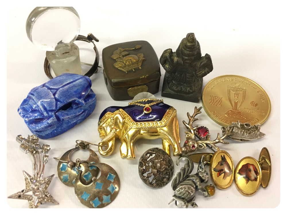 BOX OF MINIATURE COLLECTABLES, INCLUDING - Image 2 of 2