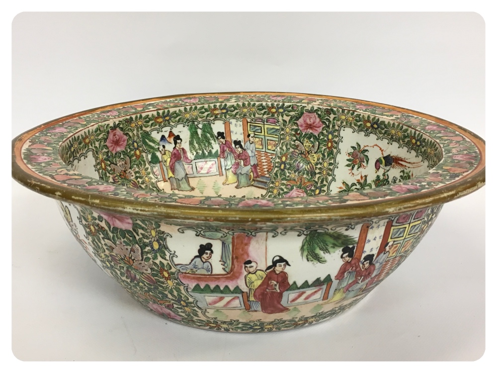 CHINESE FAMILE ROSE WASH BOWL, 43 CM BEA