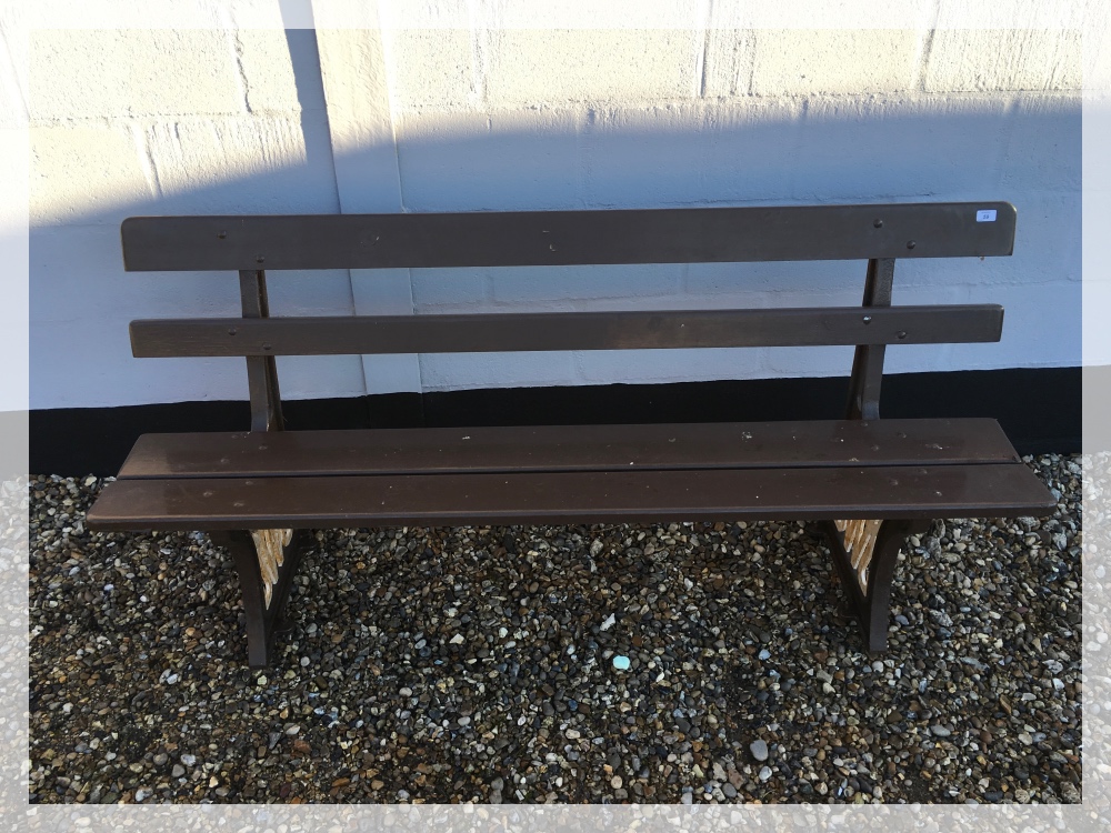 GWR PLATFORM SEAT, CAST IRON ENDS, CIRCA - Image 5 of 5