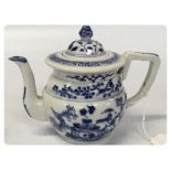 A CHINESE BLUE AND WHITE TEAPOT WITH COV