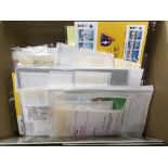 SMALL BOX MINT ALL WORLD IN PACKETS, PAC