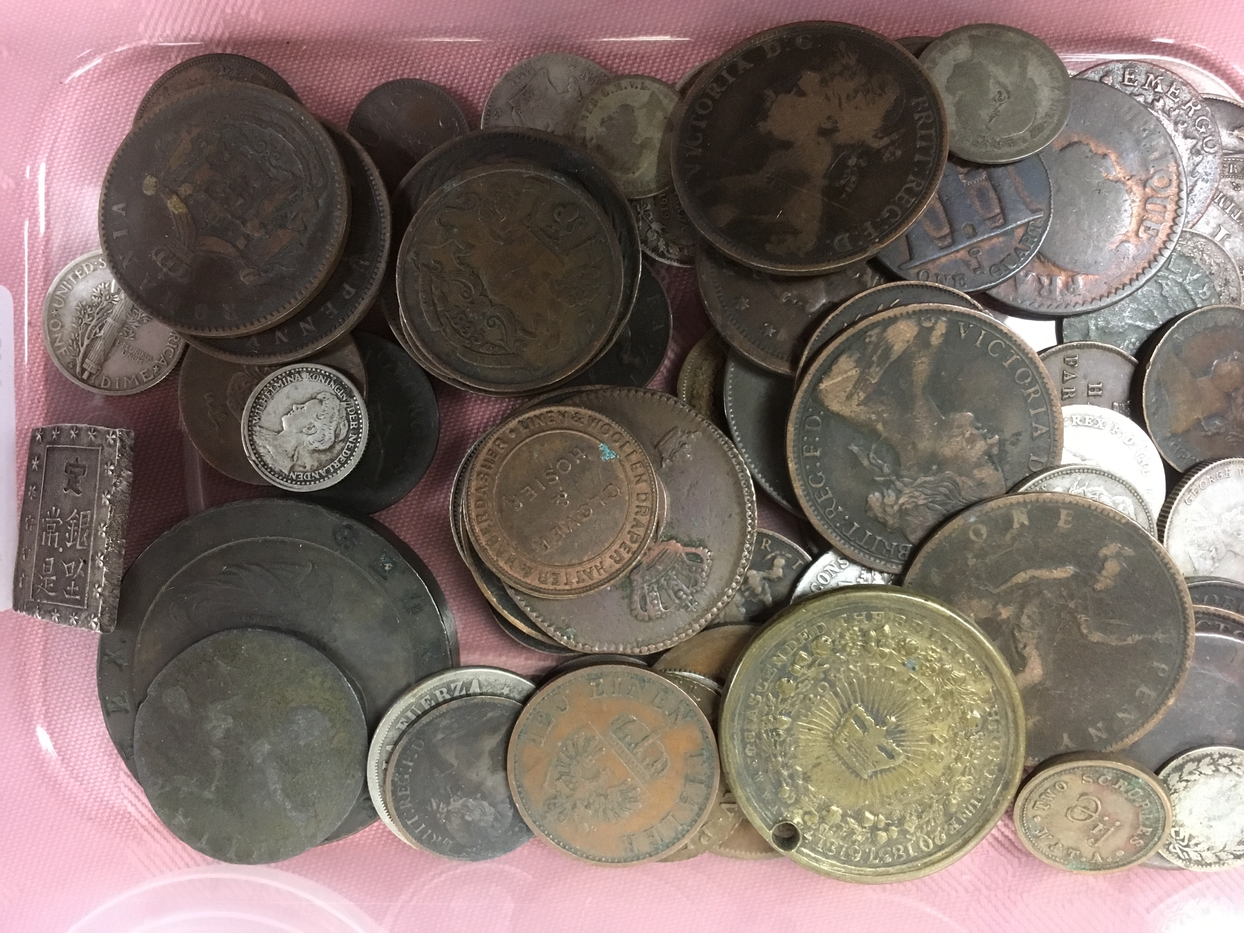 TUB OF MIXED COINS INCLUDING GB 1797 CAR