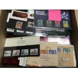 GB: BOX WITH VARIOUS IN FIVE ALBUMS AND