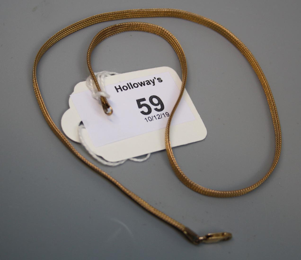 A 9ct gold herring bone link necklace, 39cm length 8g