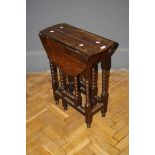 A 17th century style oak gateleg tale with bobbin turned frame, 58.5cm