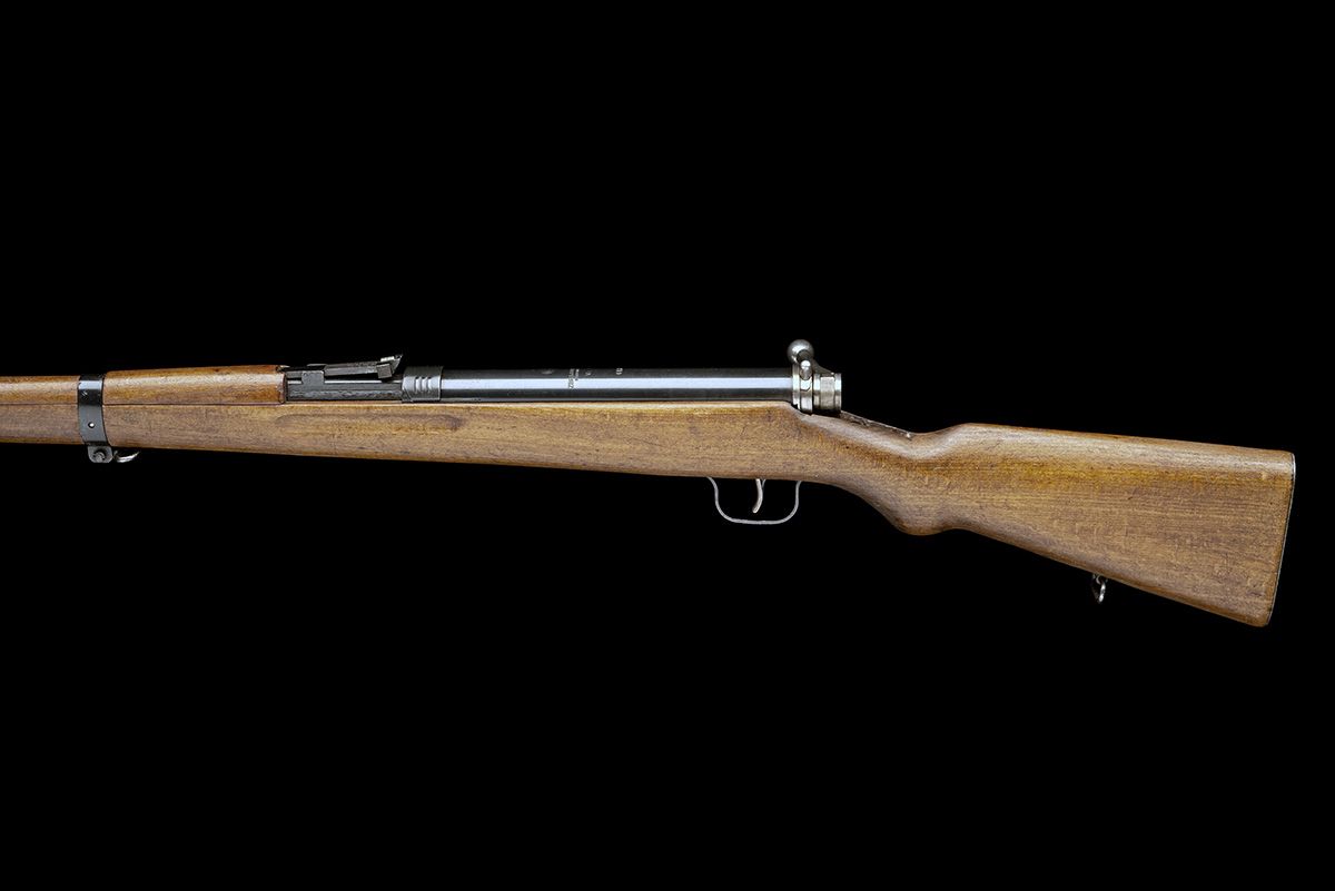 CZ, CZECHOSLOVAKIA A SCARCE .177 (BB) REPEATING BOLT-ACTION MILITARY TRAINING RIFLE, MODEL 'VZ47', - Image 2 of 7