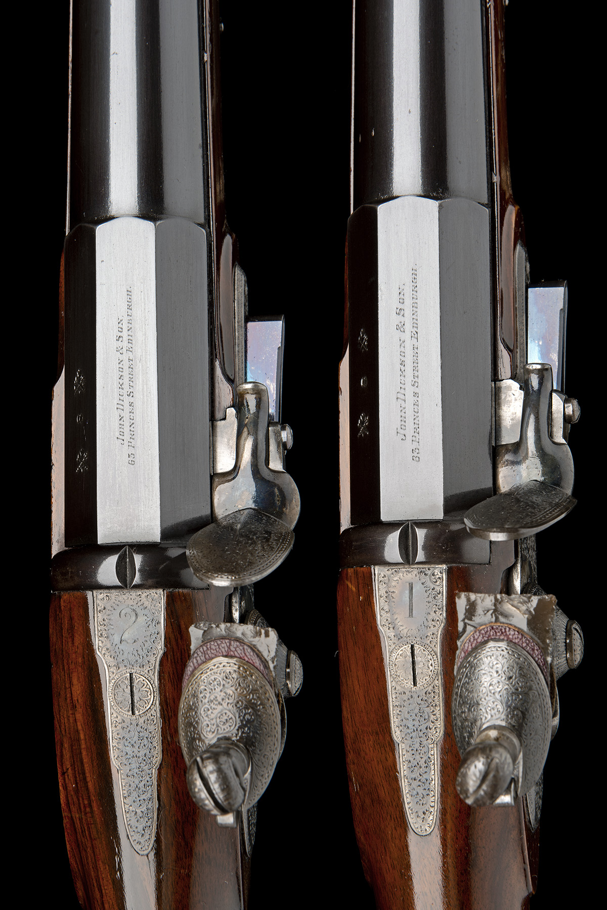 MADE FOR CHARLES GORDON. JOHN DICKSON & SON A UNIQUE PAIR OF 8-BORE FLINTLOCK BLUNDERBUSSES, - Image 7 of 12