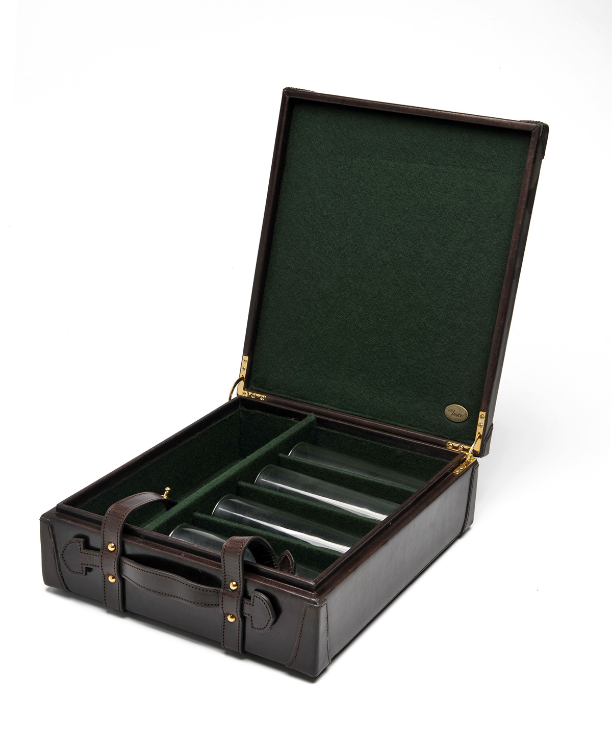 REY PAVON A NEW AND UNUSED LEATHER CASED WHISKEY TRAVEL SET, fine leather case, with brass fittings,