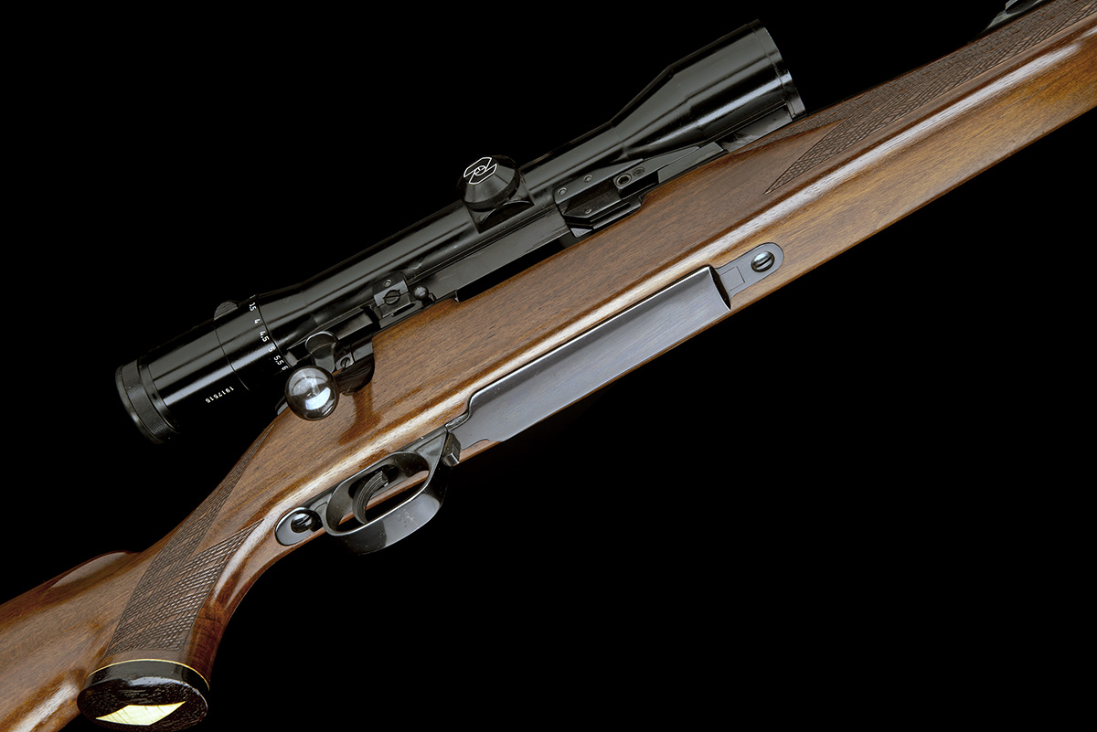 SAUER WEATHERBY A .300 WEATHERBY MAGNUM 'EUROPA' BOLT-MAGAZINE SPORTING RIFLE, serial no. P61390, 24 - Image 3 of 6