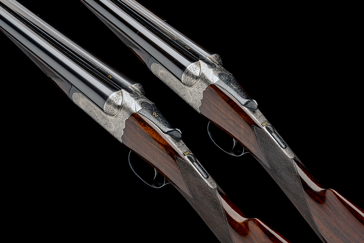 WESTLEY RICHARDS & CO. A PAIR OF 12-BORE SINGLE-TRIGGER 1897 PATENT DETACHABLE-LOCK EJECTORS, serial - Image 4 of 9