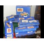 Boxed Hornby model train accessories, including D1
