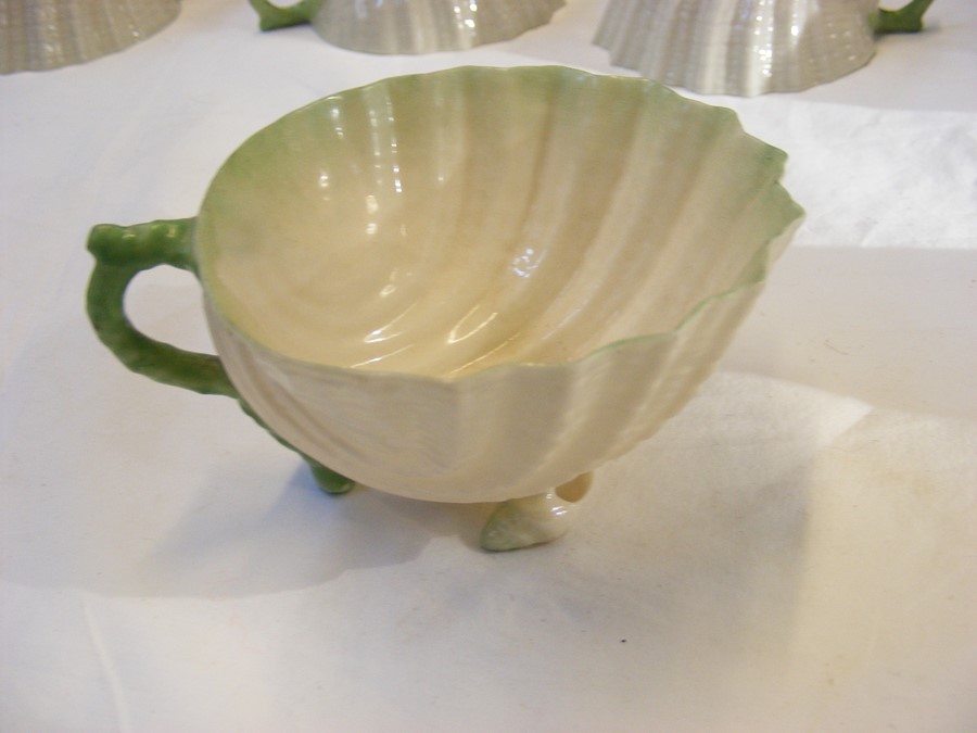 A Belleek teaset, comprising a teapot, cups, sauce - Image 17 of 25