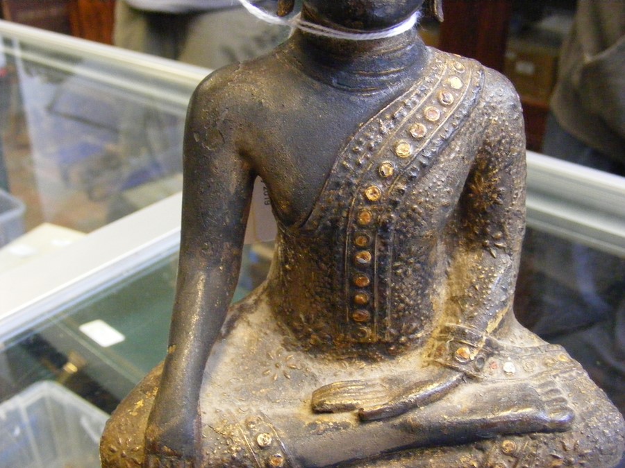 An antique South East Asian bronze Buddha - 27cm h - Image 6 of 11