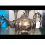 A Victorian silver teapot - London 1830 - by John