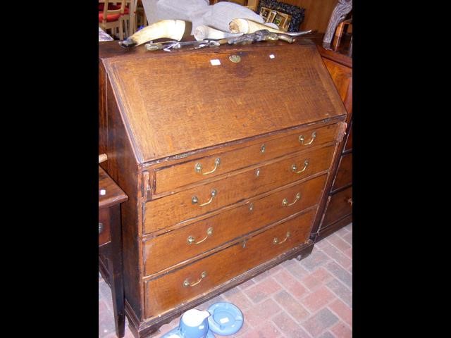 Georgian oak fall front bureau with fitted interio