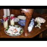 Various collectable ceramic ware, including Ironst