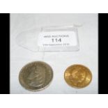 A 1925 Dutch gold coin - approx weight 6.8g, toget