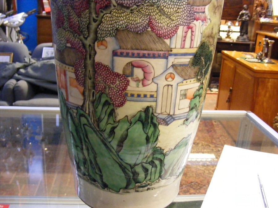 Oriental floor vase with garden and mountain decor - Image 10 of 24