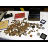 Various collectable coinage, including silver crow