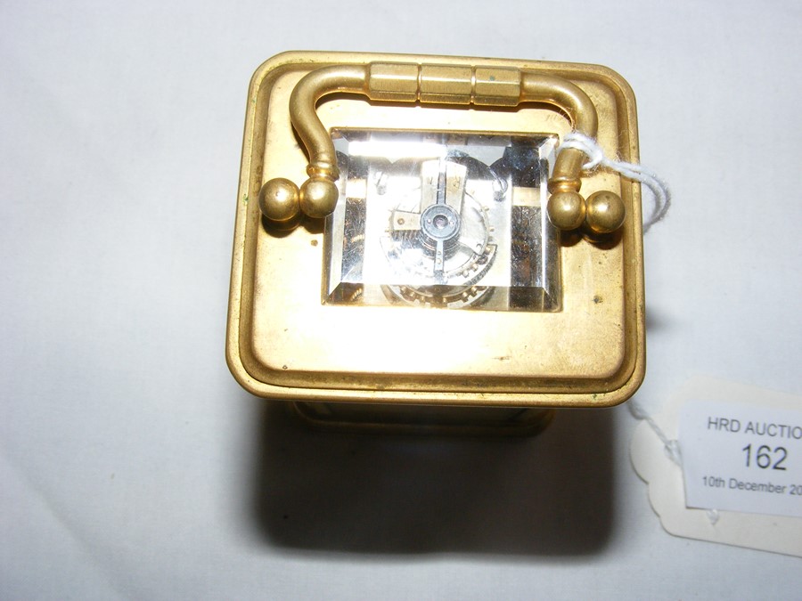 A miniature brass cased carriage clock - 8cm high - Image 3 of 9