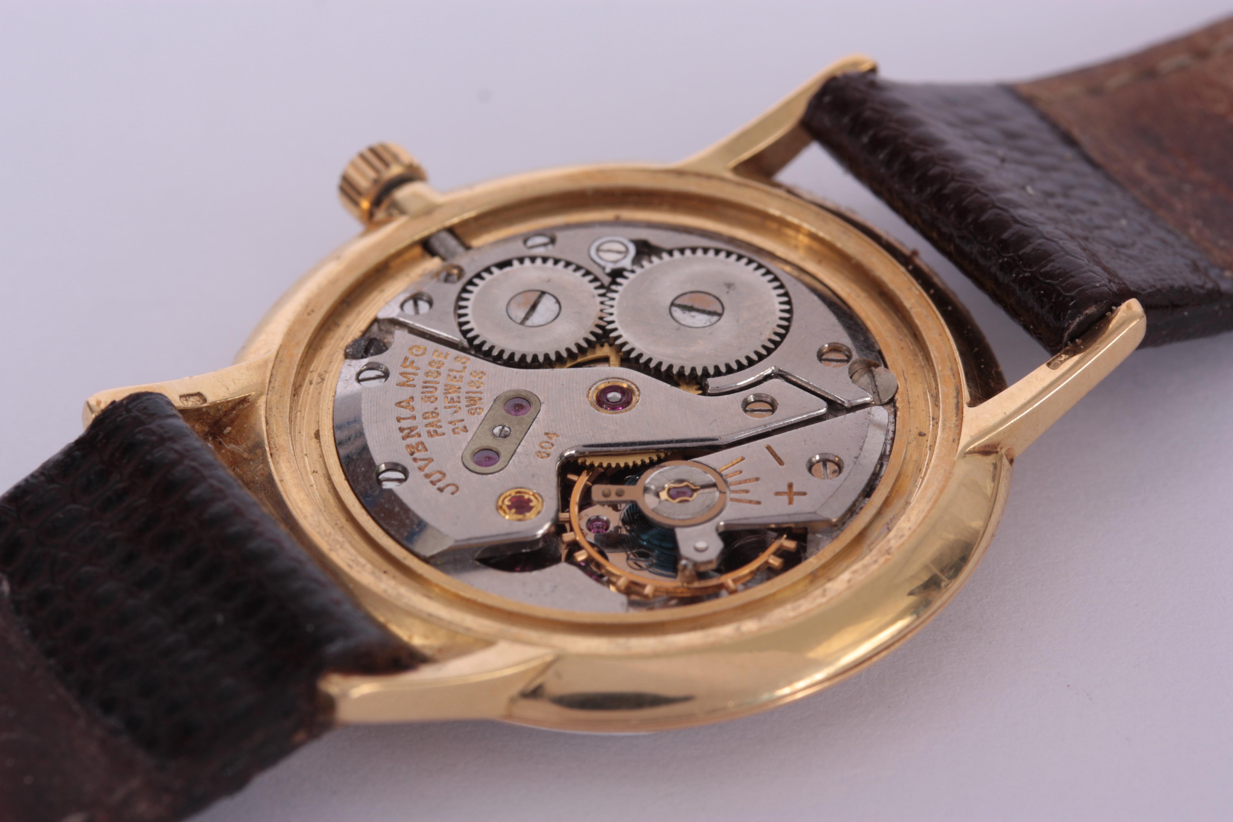 A GENTLEMAN'S 18K GOLD JUVENIA WRIST WATCH on brown leather strap, the gold case enclosing a - Image 6 of 7