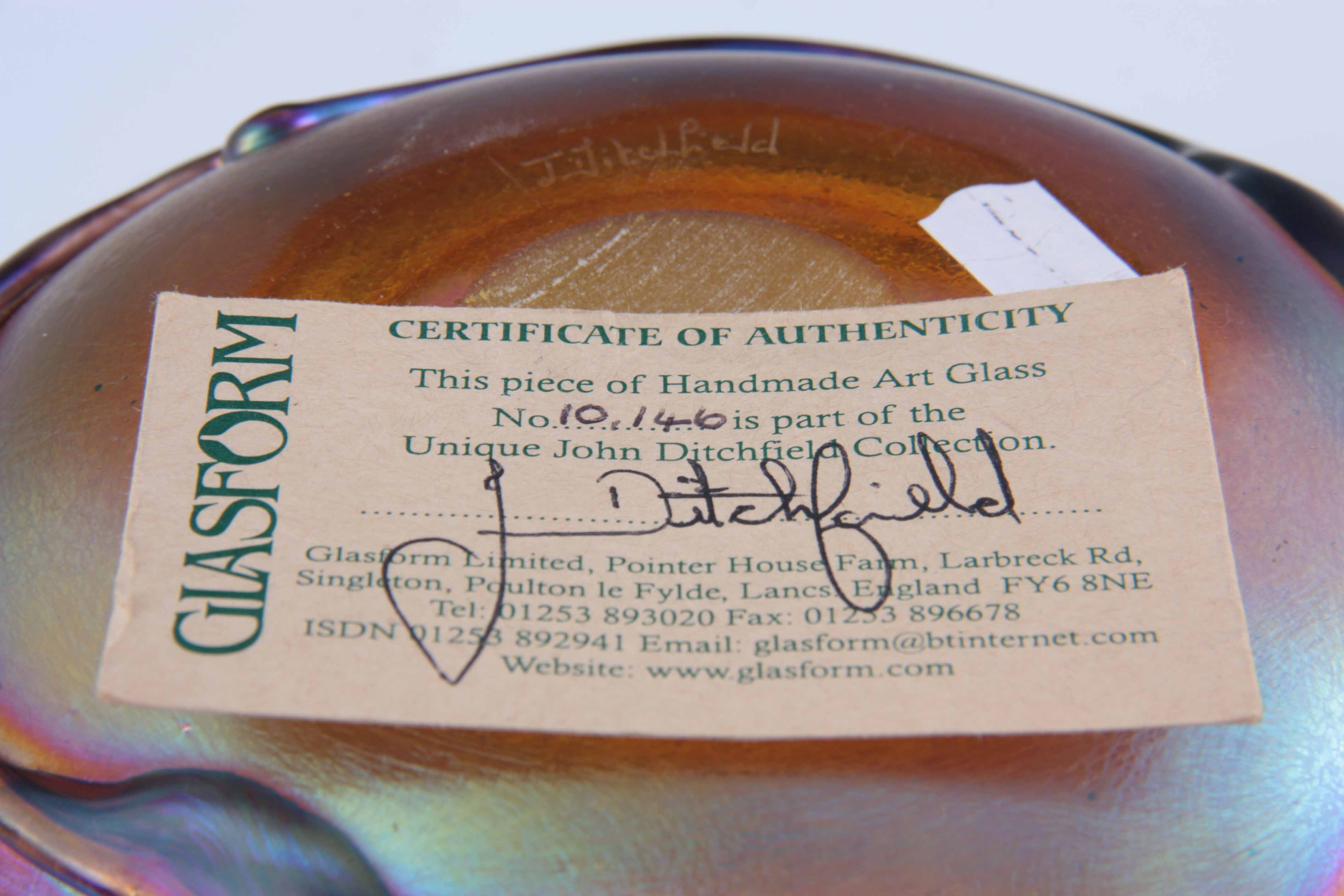 A LATE 20TH CENTURY JOHN DITCHFIELD GLASS FORM IRIDESCENT GLASS BOWL, signed and numbered, with - Image 6 of 6