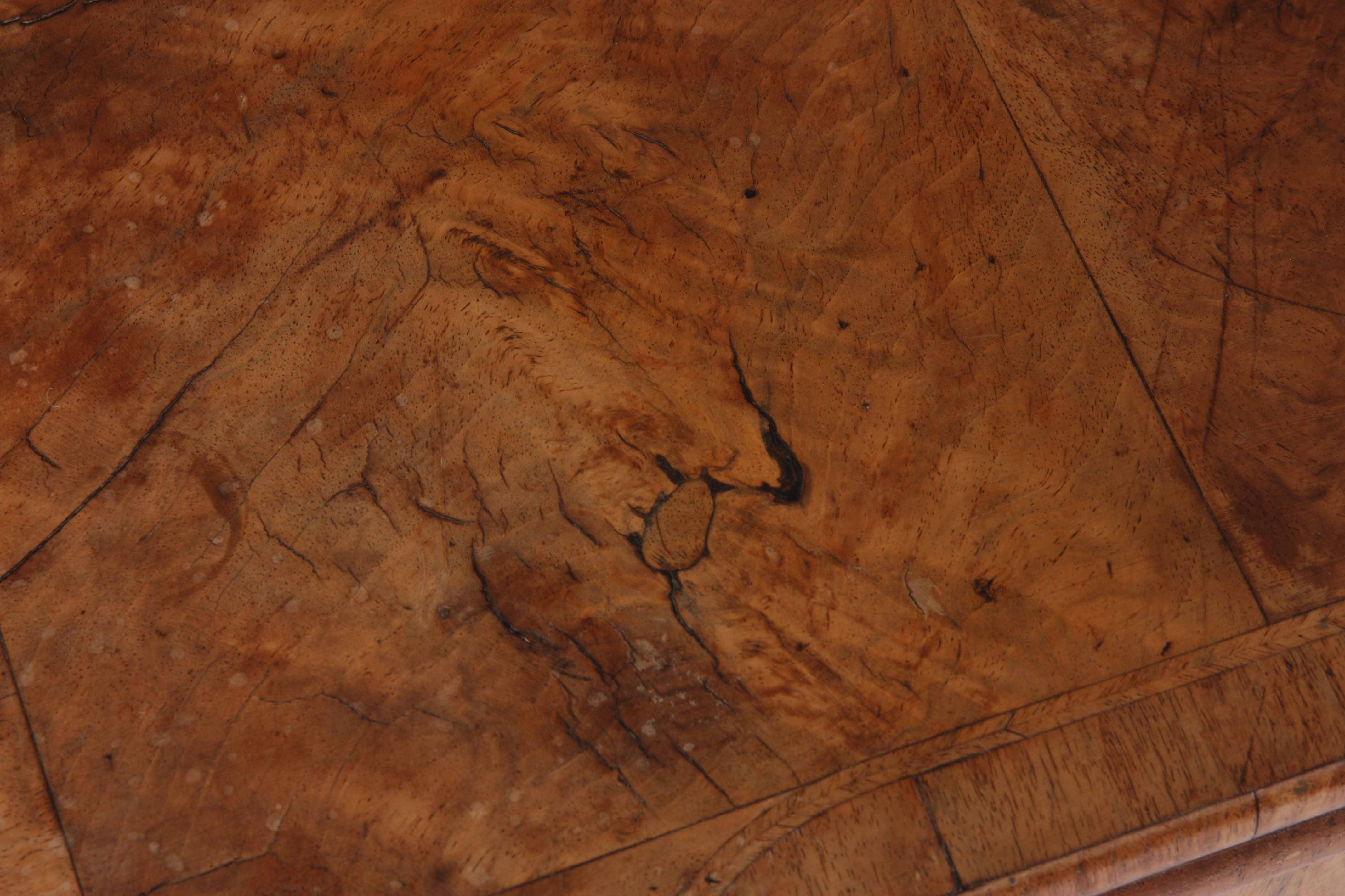 A GOOD GEORGE I FIGURED WALNUT CARD TABLE OF LARGE SIZE with hinged herring-band strung cross banded - Image 6 of 7