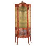 A SMALL 19TH CENTURY LOUIS IV STYLE VERNIS MARTIN KINGWOOD AND ORMOLU MOUNTED VITRINE / DISPLAY