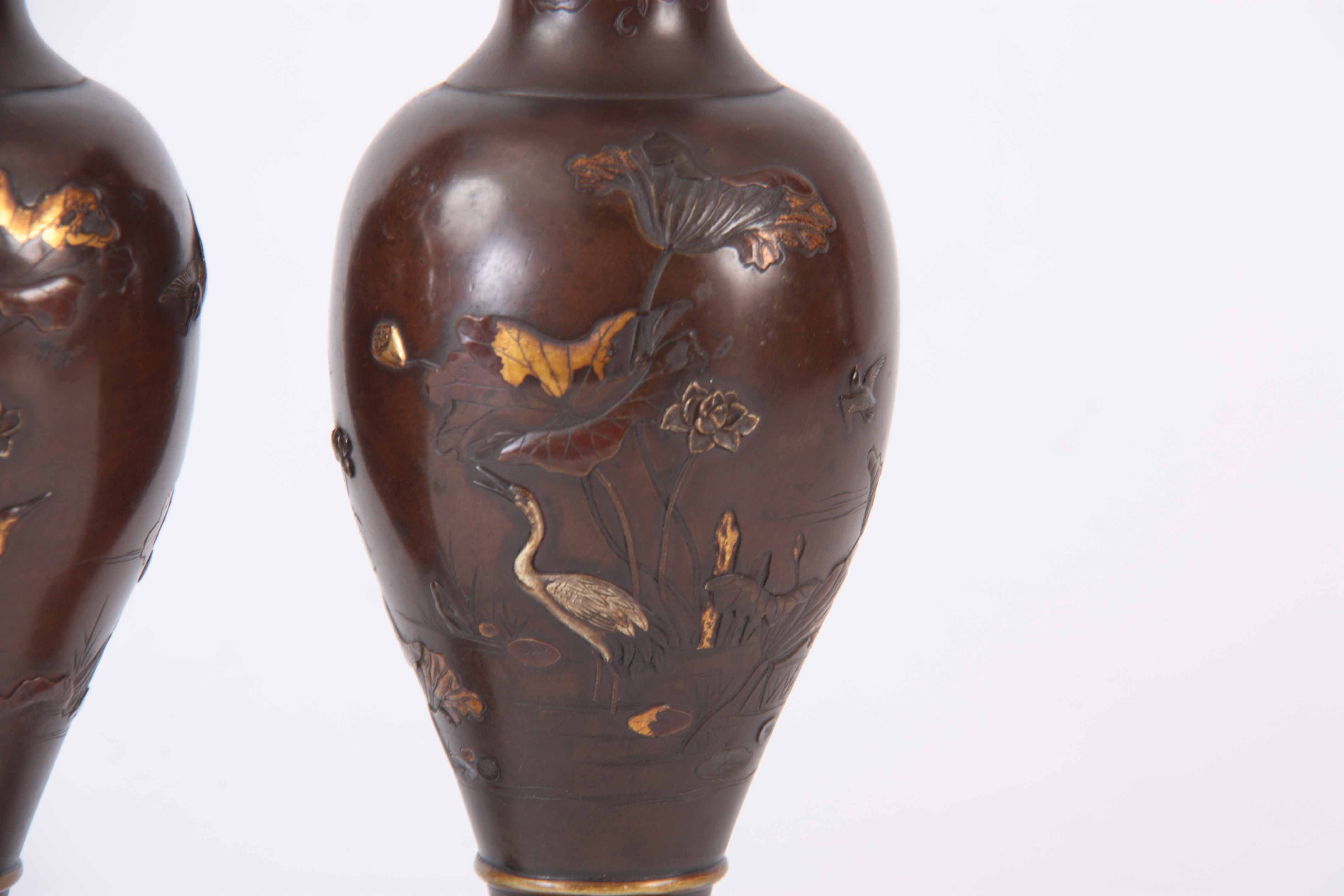 A PAIR OF MEIJI PERIOD JAPANESE BRONZE INLAID VASES decorated with gold and silver inlays of - Image 4 of 12