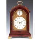 ROBERT WOOD, LONDON. A SMALL LATE 18TH CENTURY TRIPLE PAD TOP QUARTER CHIMING BRACKET CLOCK having