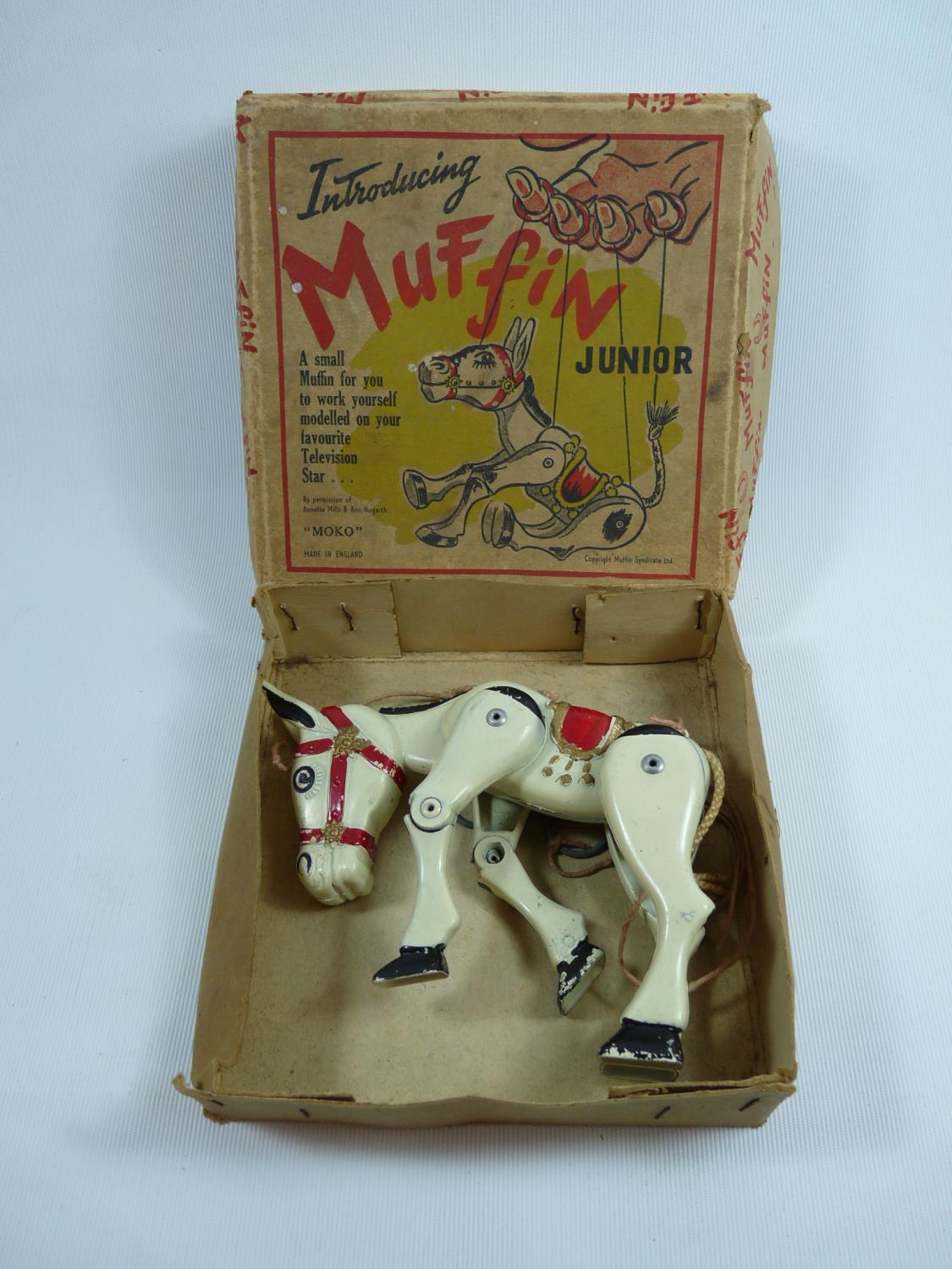 A Muffin Junior die cast string puppet by Moko, 14 cm, boxed