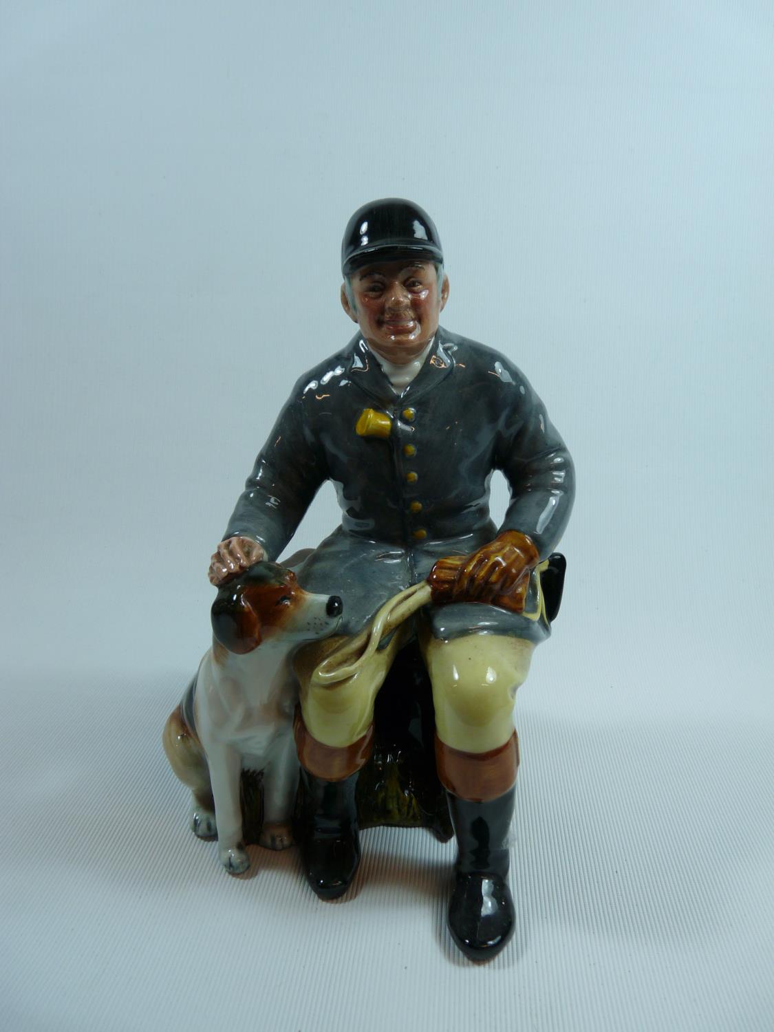 Royal Doulton figurine of 'The Huntsman' HN2492', 19cm in Height