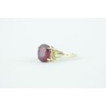 Ladies 9ct Gold Oval Ruby Claw set ring estimated 2.8ct, 3.9g, Size N