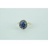 Ladies 9ct Gold & Silver Synthetic Sapphire Cluster ring 4.3g total weight, Size M