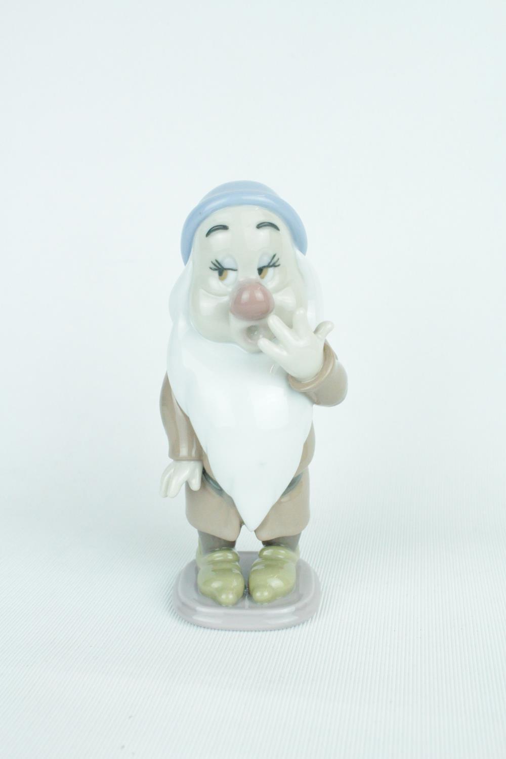 Lladro 'Sleepy', From The Disney Snow White and the Seven Dwarfs collection , Sculptor: Francisco