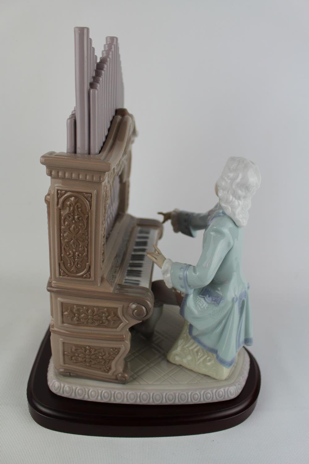 Signed Lladro 'Young Bach', Limited Edition 1884 of 2500, Sculptor: Juan Coderch, Artist: Alfredo - Image 3 of 7