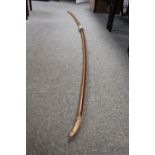 High Quality target Longbow by Julian D'Hondt. Horn Tipped 80''(203cm) from tip to tip. The H'