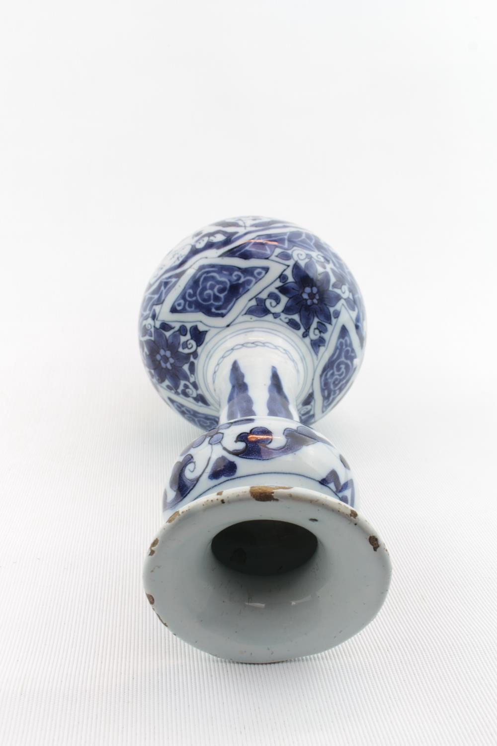 19thC Dutch Delft knobbelvase of Baluster form in Chinese decoration 25cm in Height. Condition - - Image 4 of 4