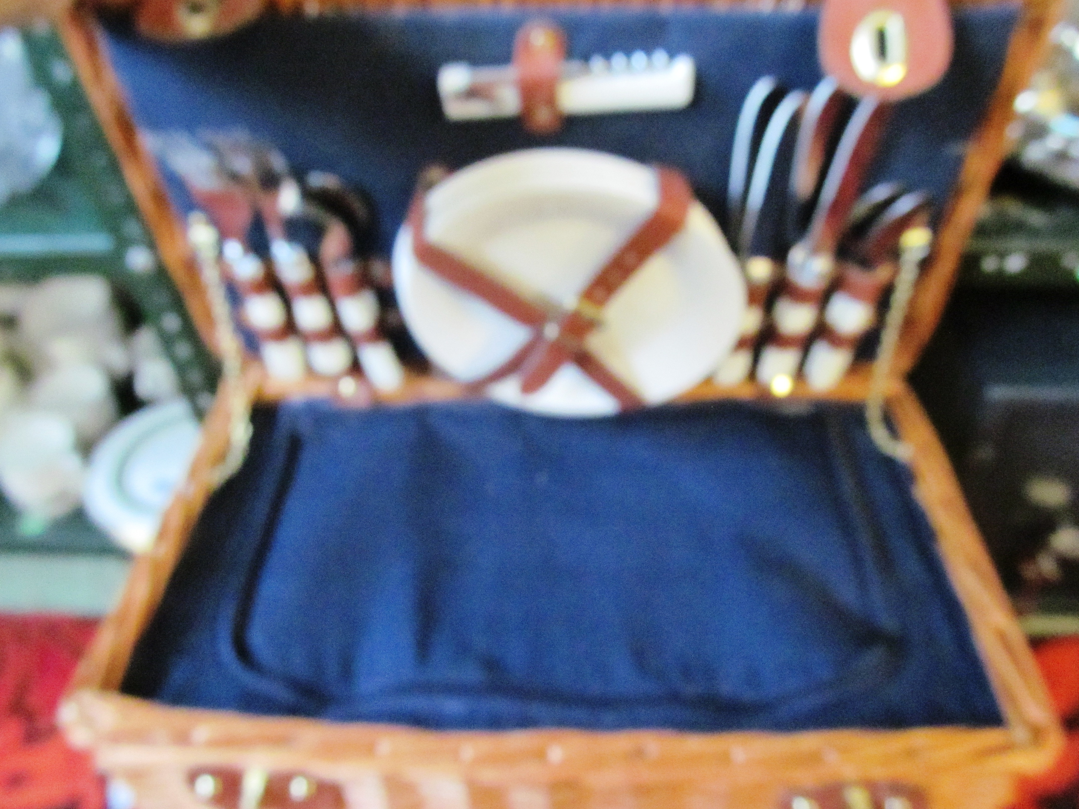 A Wicker picnic hamper fitted with cutlery, glasses, etc. - Image 2 of 2