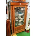 A 19th Century Continental vitrine marble top