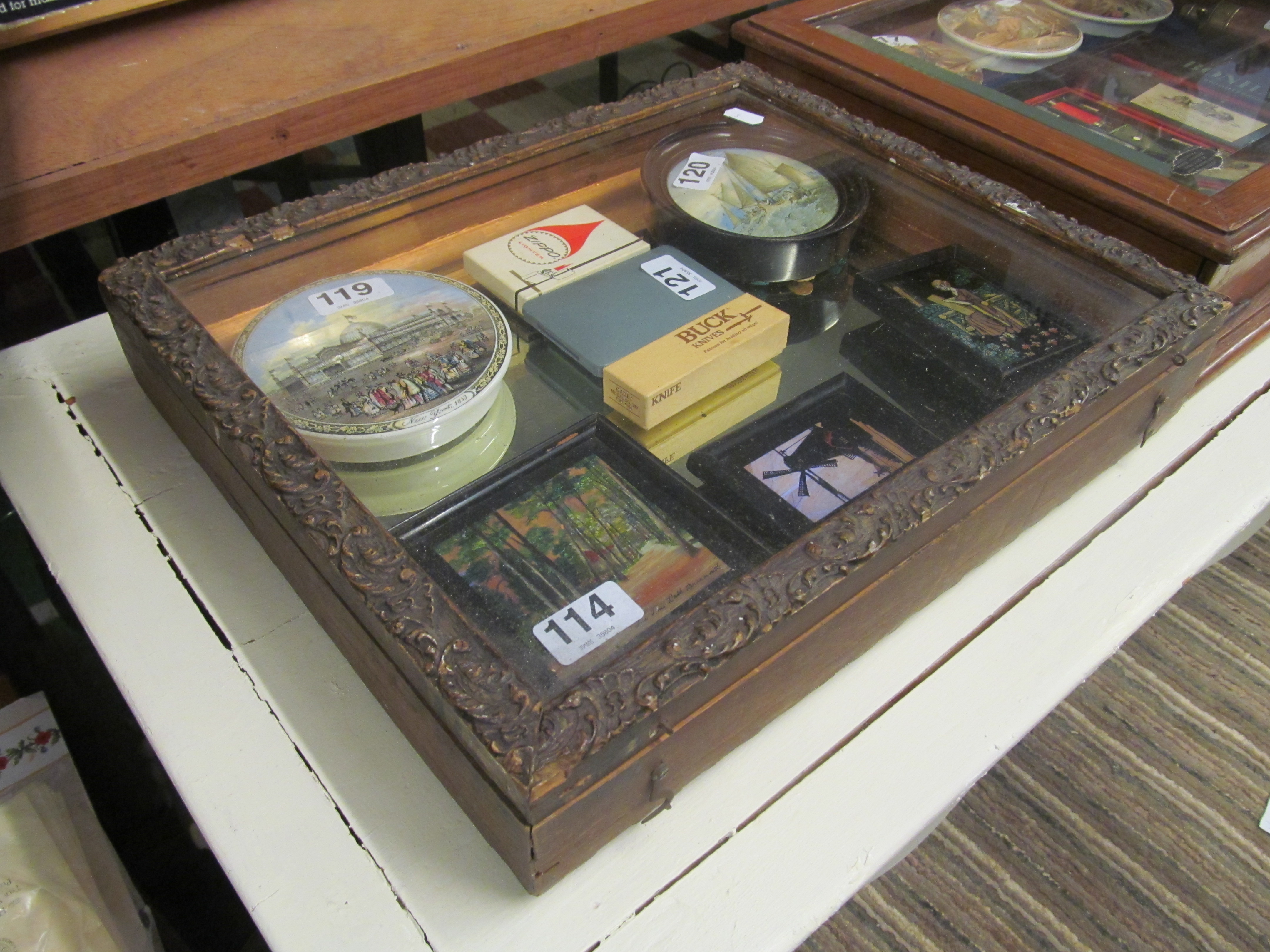 Two table top vitrine cabinets. - Image 2 of 2