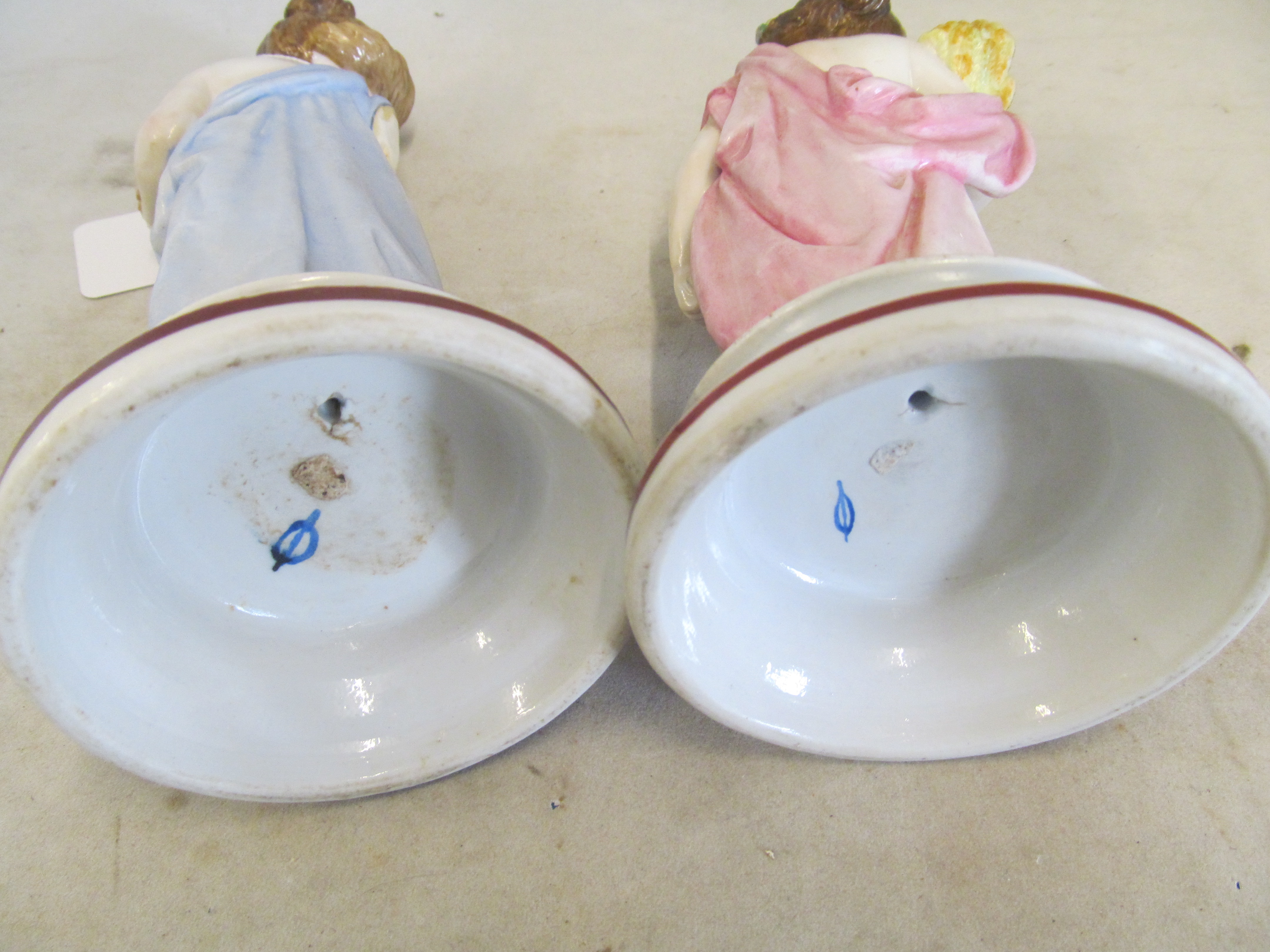 A pair of porcelain figures cherubs spring and autumn (1 a/f) on circular bases and a Coalport plate - Image 3 of 5