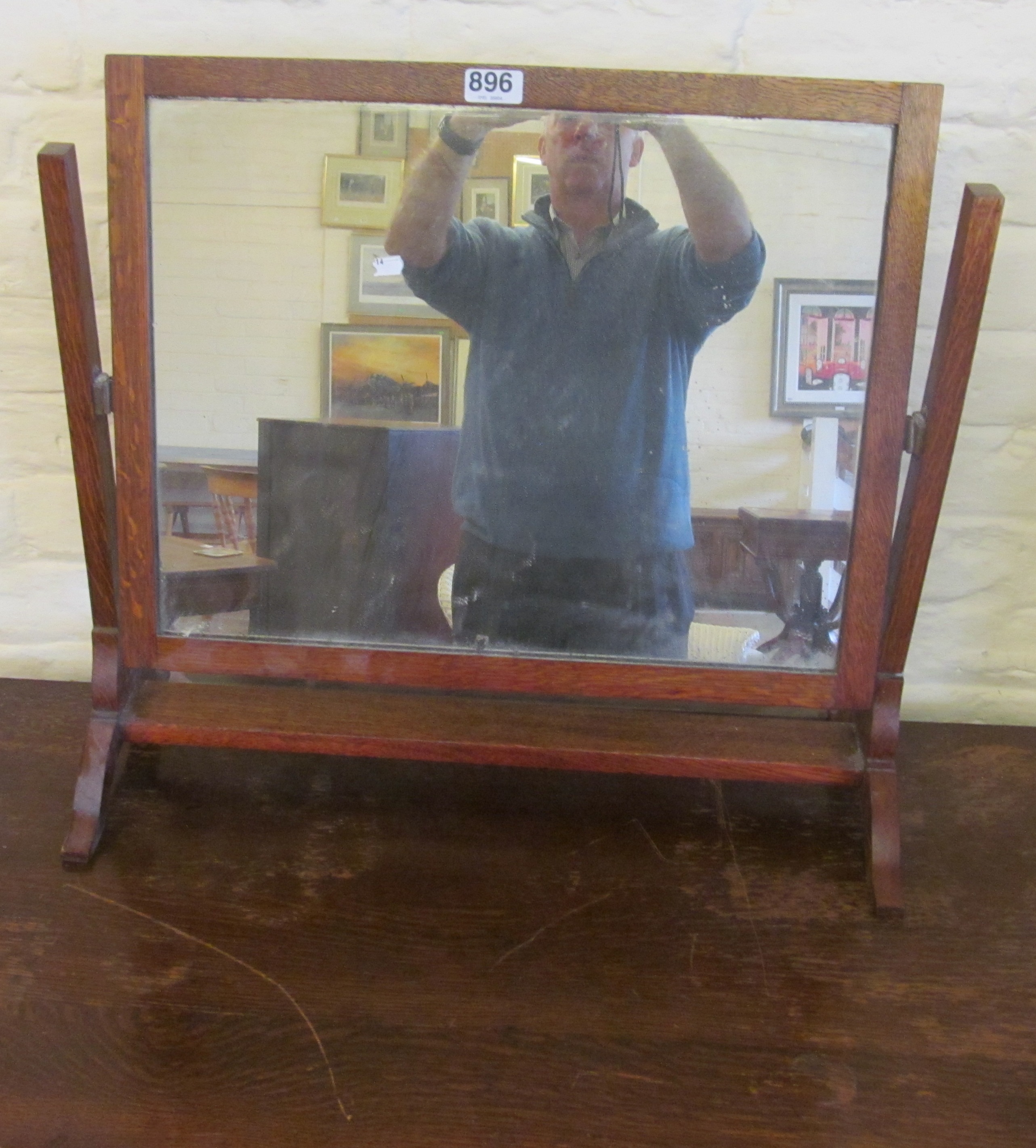 A swing mirror