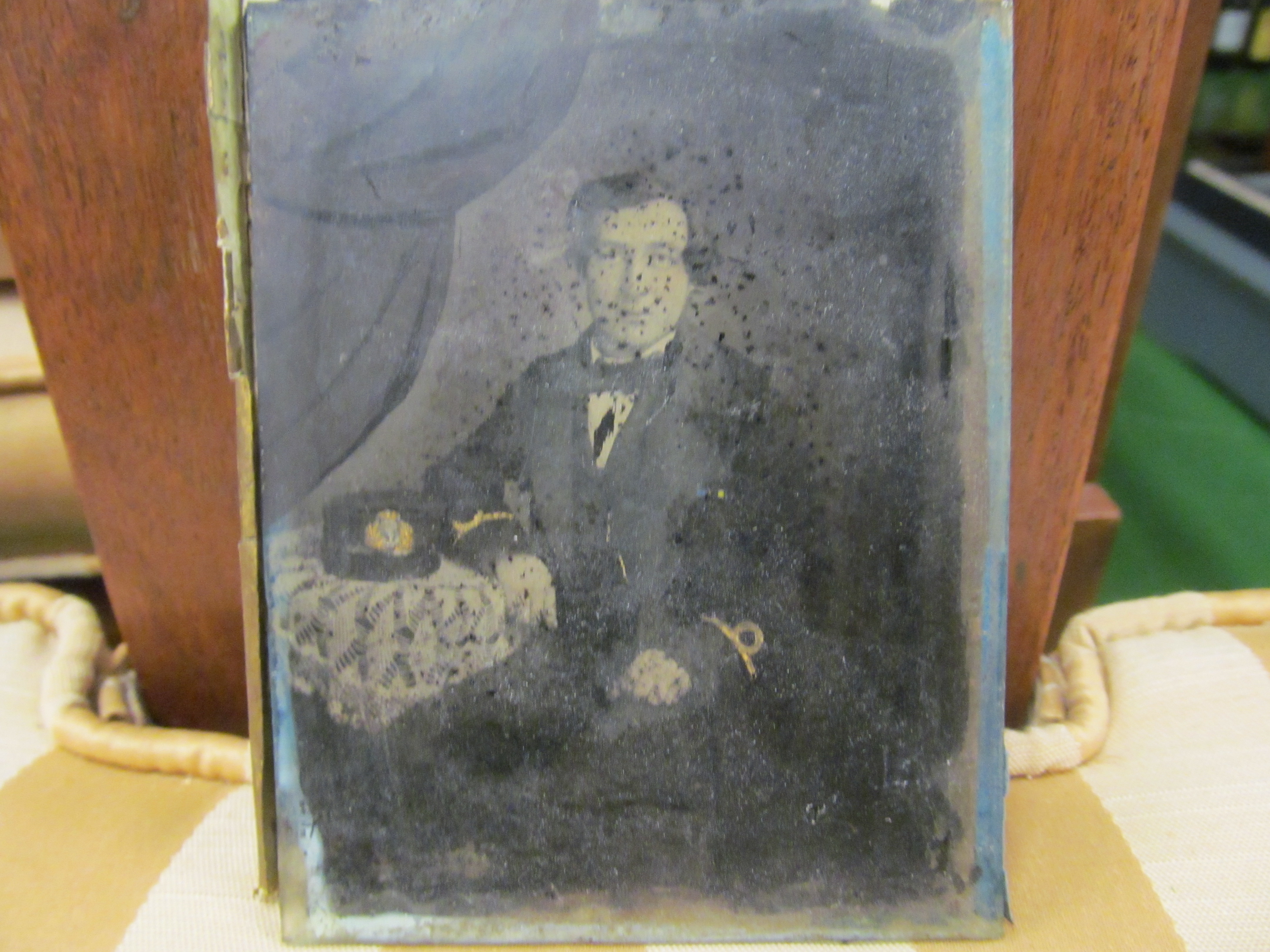 Some daguerrotypres and ambrotypes - Image 3 of 9