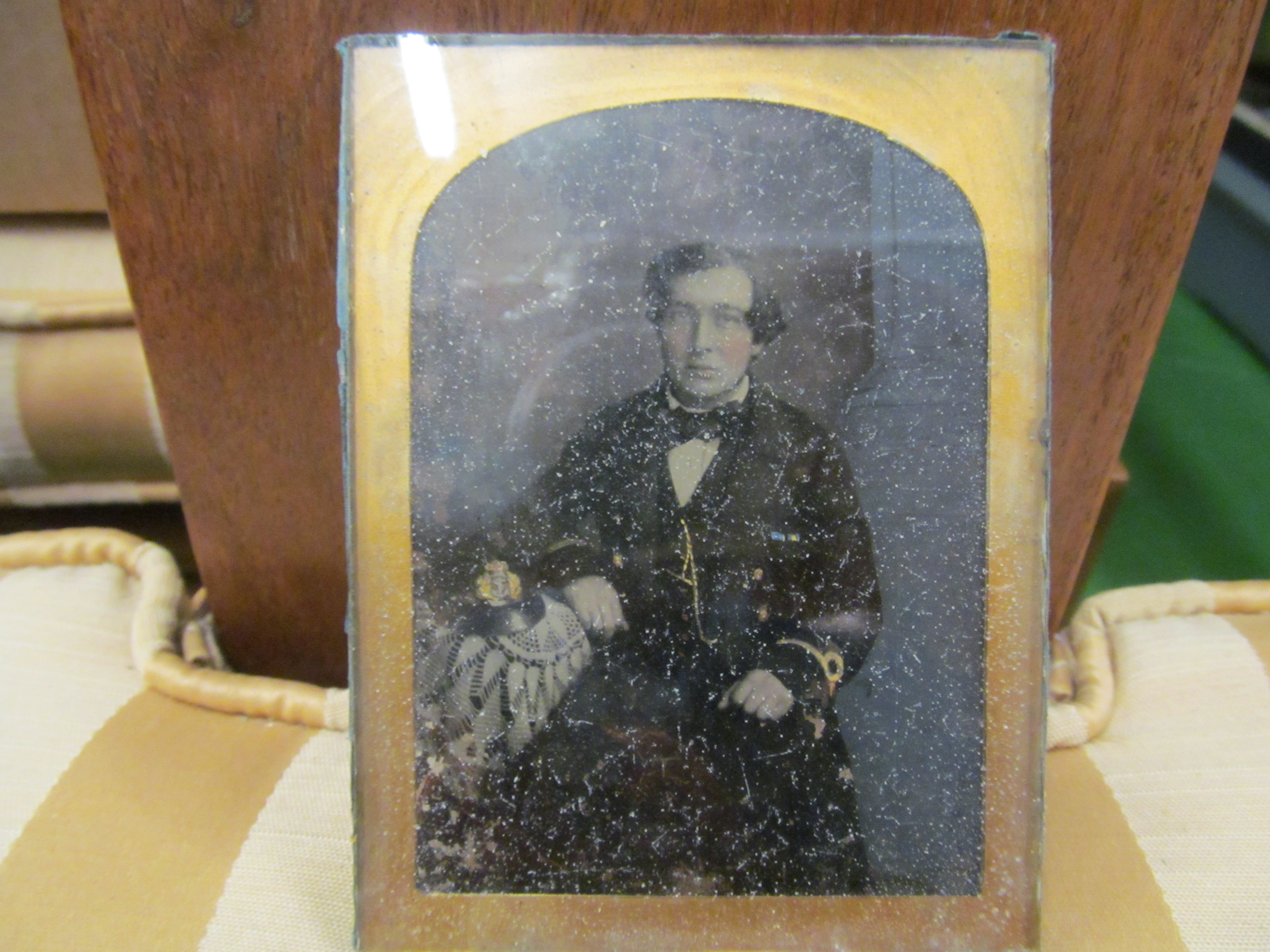 Some daguerrotypres and ambrotypes - Image 6 of 9
