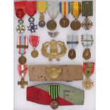 18 MOSTLY FRENCH WWI & II MEDALS AND MORE