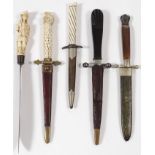 FIVE EUROPEAN DIRKS AND KNIVES, 19TH C